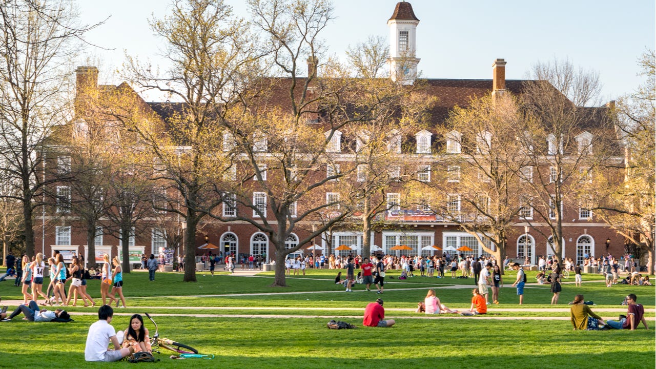 Wide view of college campus.