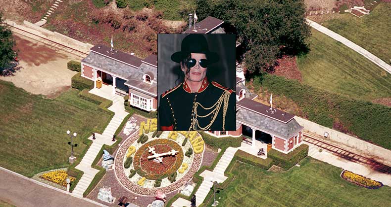 Michael Jackson's house for sale © Selwyn Tait/Sygma/Corbis; House: Realtor.com