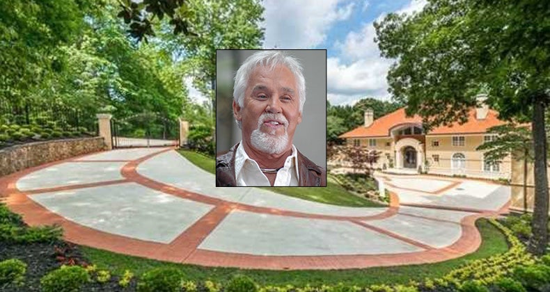Kenny Rogers Photo by PR Photos