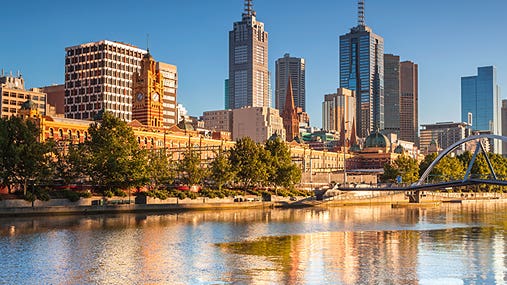 Melbourne, Australia © Gordon Bell/Shutterstock.com