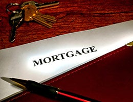 Mortgage pros improve loan quality © Olivier Le Queinec/Shutterstock.com