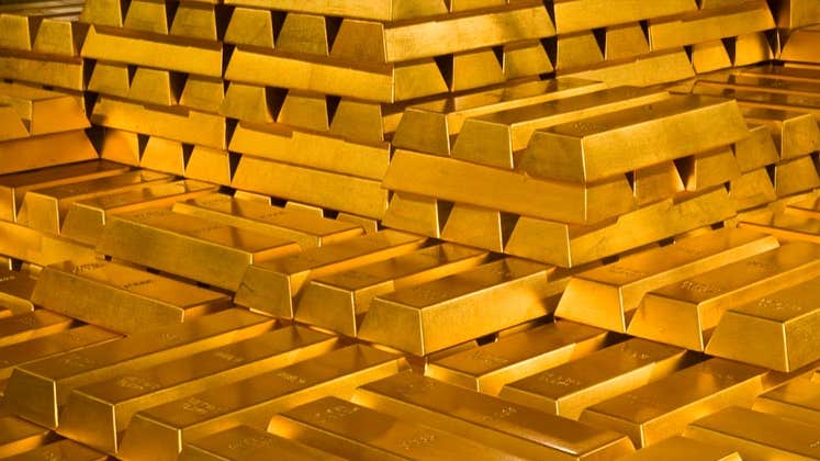 5 Good Reasons to Consider a Gold IRA - Commodity.com
