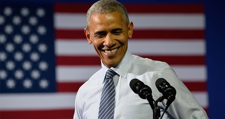 Smiling Obama in podium | Evan El-Amin/Shutterstock.com