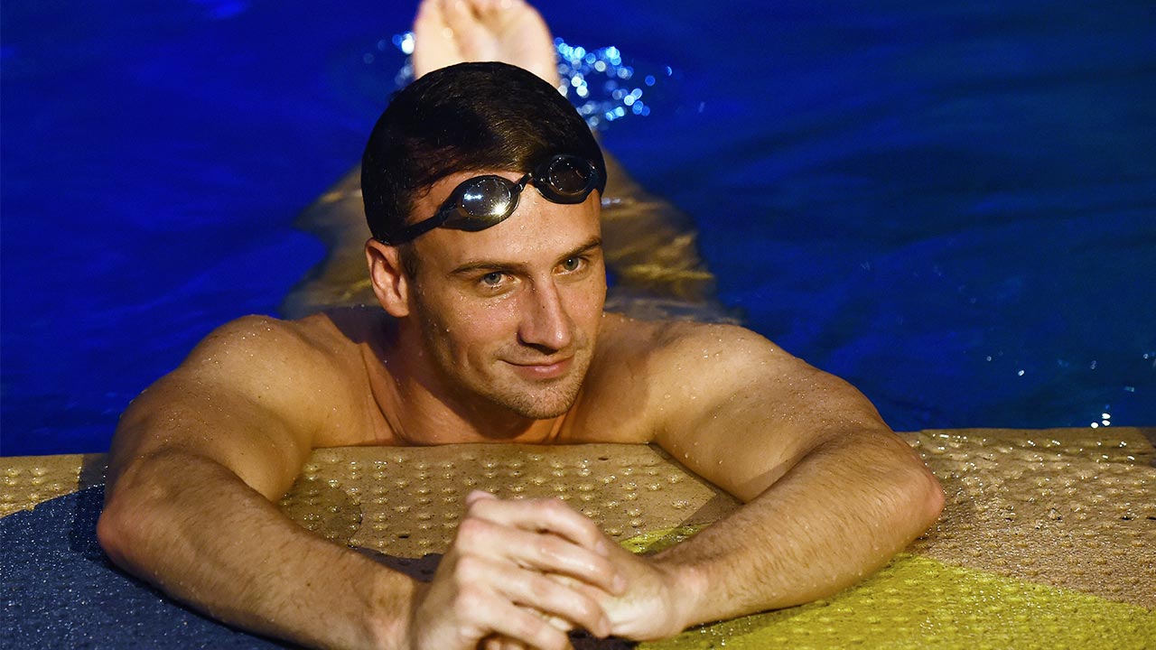 Ryan Lochte swimming