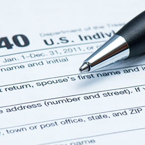 Form 1040 © ejkrouse - Fotolia.com