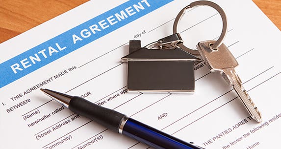 Rental agreement © scyther5/Shutterstock.com