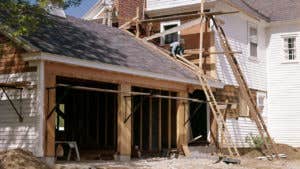 How much does it cost to build a new garage?
