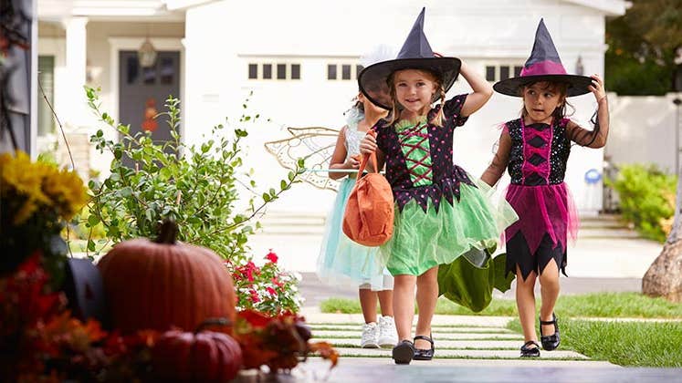 Halloween Costs and How You Can Save Money