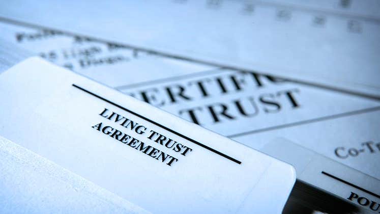 Living trust agreement | iStock.com/DNY59