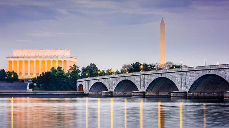 Washington, D.C. © Sean Pavone/Shutterstock.com