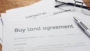 How does a land contract work?