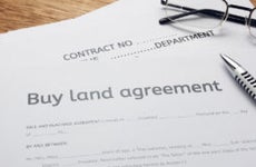 How does a land contract work?