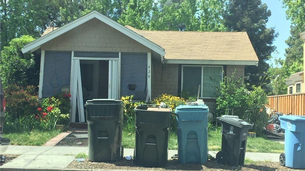 Small house in Palo Alto