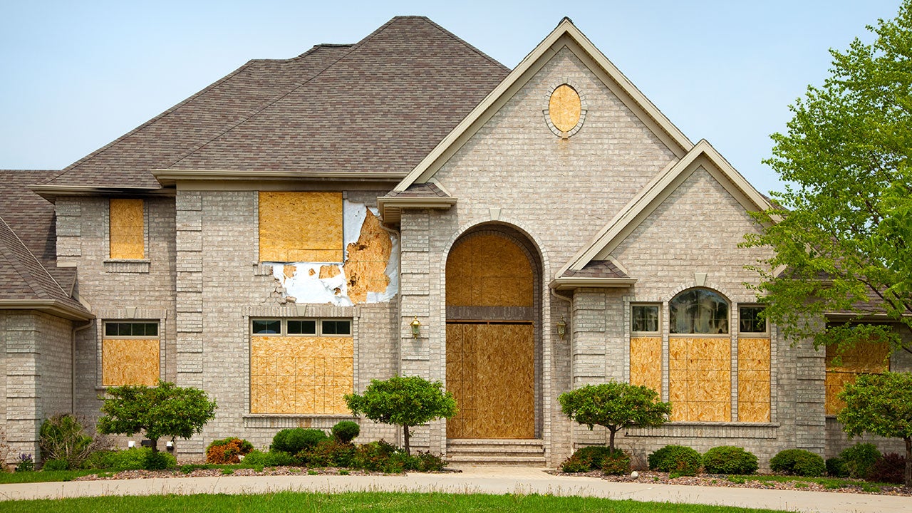 Can You Inspect a Foreclosed Home 