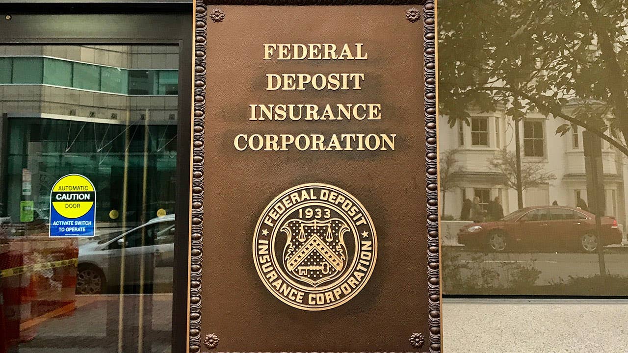 Fdic Insurance What It Is And How It Works Bankrate