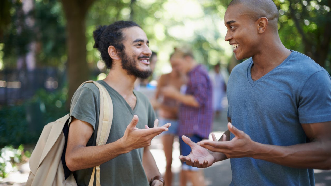 3 tips to help college students find the right bank