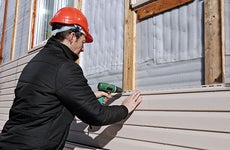How much does vinyl siding cost?