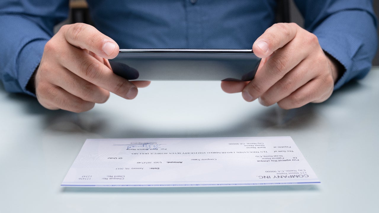 Mobile Check Deposit: 7 Tips To Get You Started | Bankrate