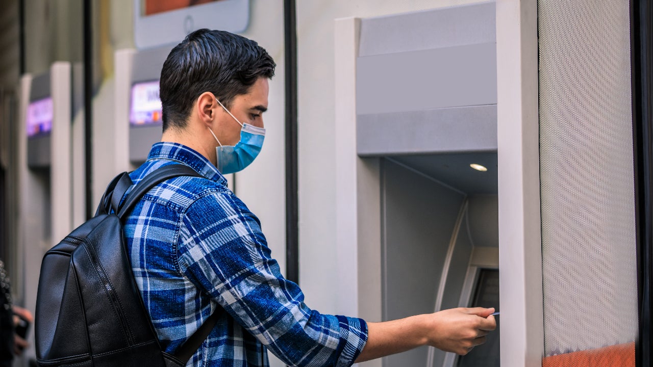 Daily ATM withdrawal limits: Here's how much money you can get out