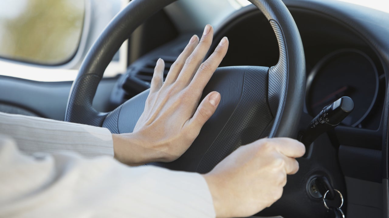 https://www.bankrate.com/2021/04/29132515/road-rage-statistics-featured.jpg