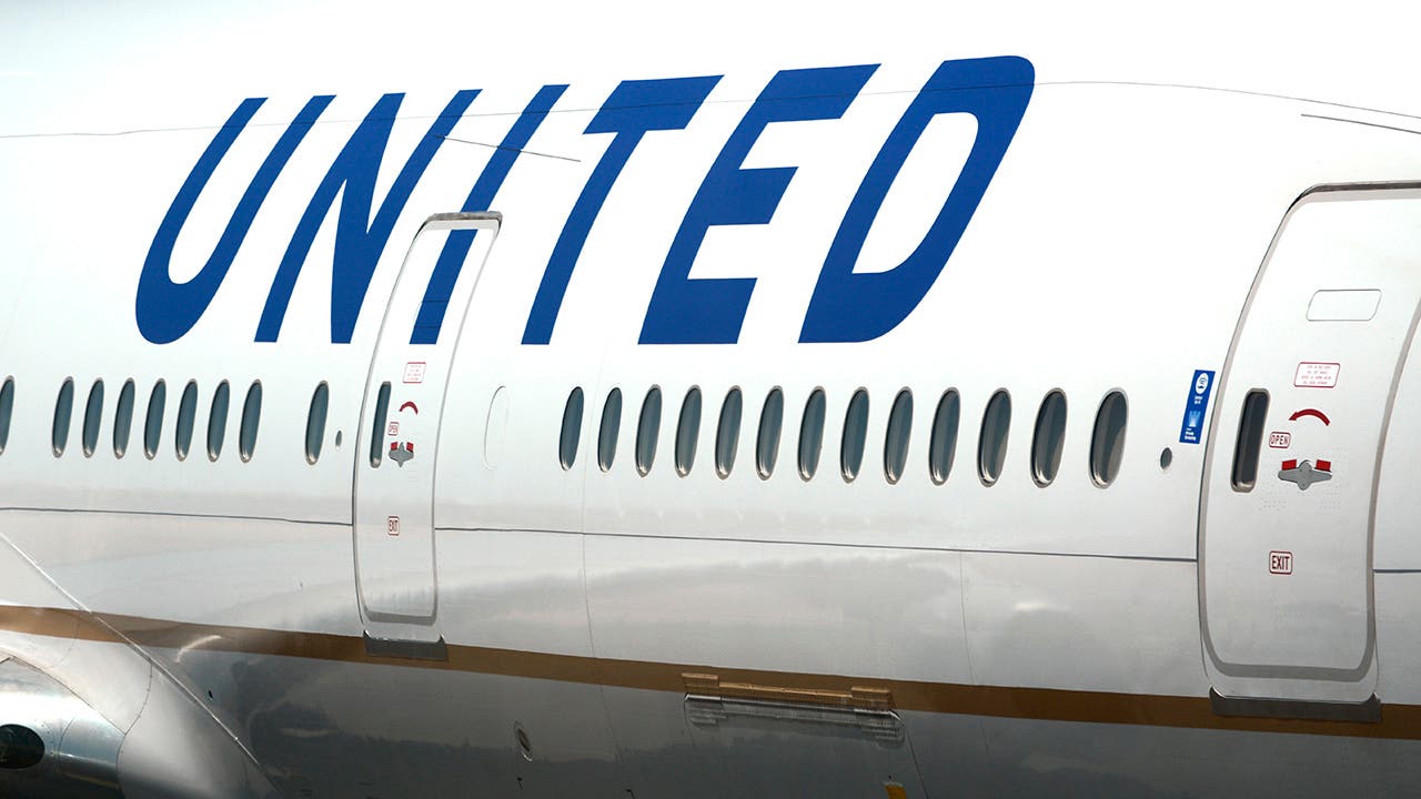 plane of united airlines