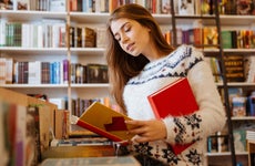 Where to buy, sell and rent college textbooks