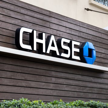 Outside of Chase Bank store