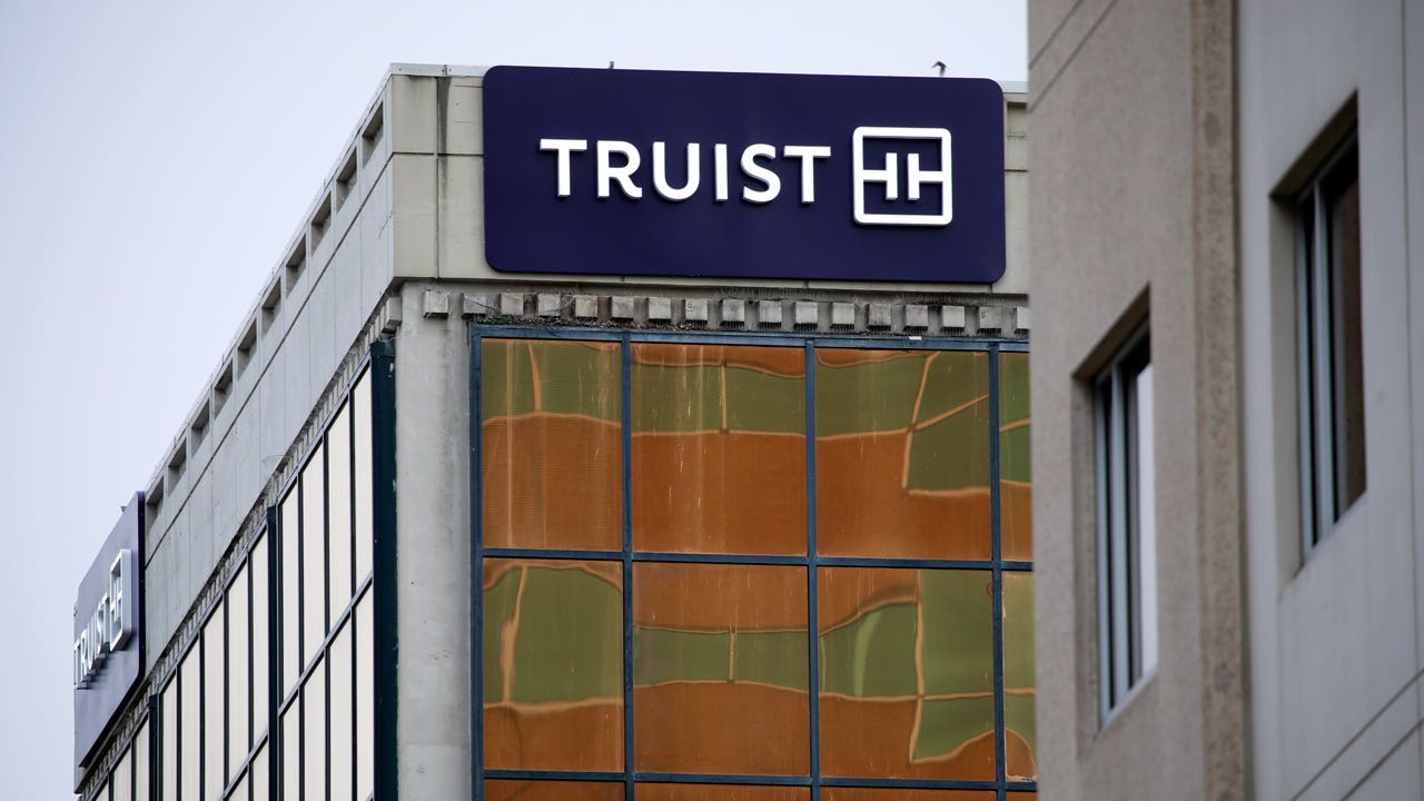 Truist bank sign on building