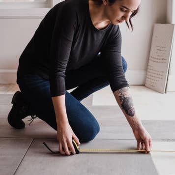 Installing tile floors