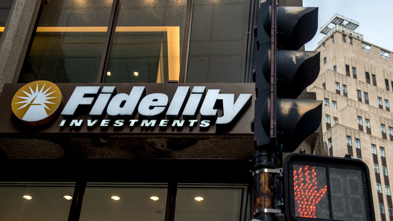 Fidelity to Allow Retirement Savers to Put Bitcoin in 401(k