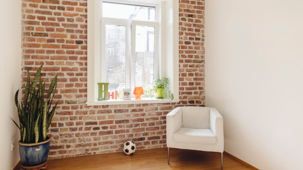 How to build a faux brick wall