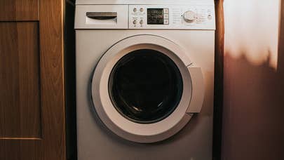 All-in-one washer-dryers