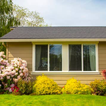 Front View of a One Family Home in Oregon