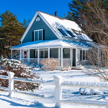 cape cod home in winter
