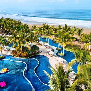 lazy river at the W hotel