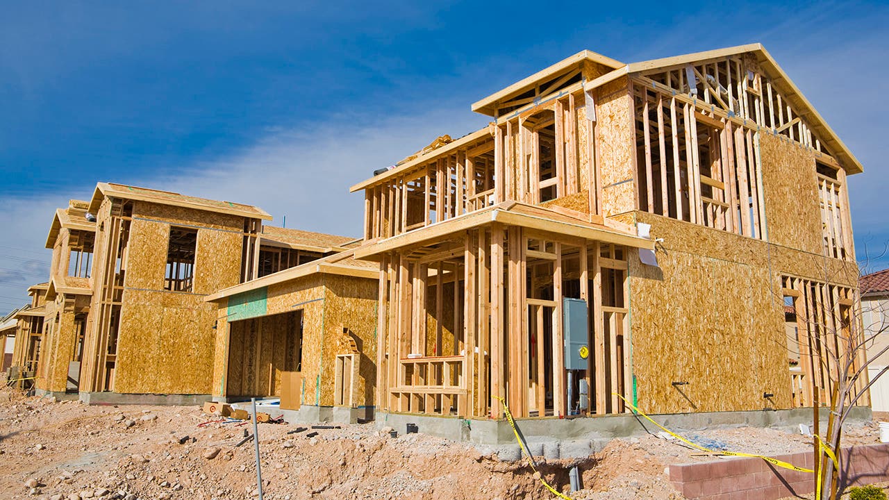how to build a house before selling
