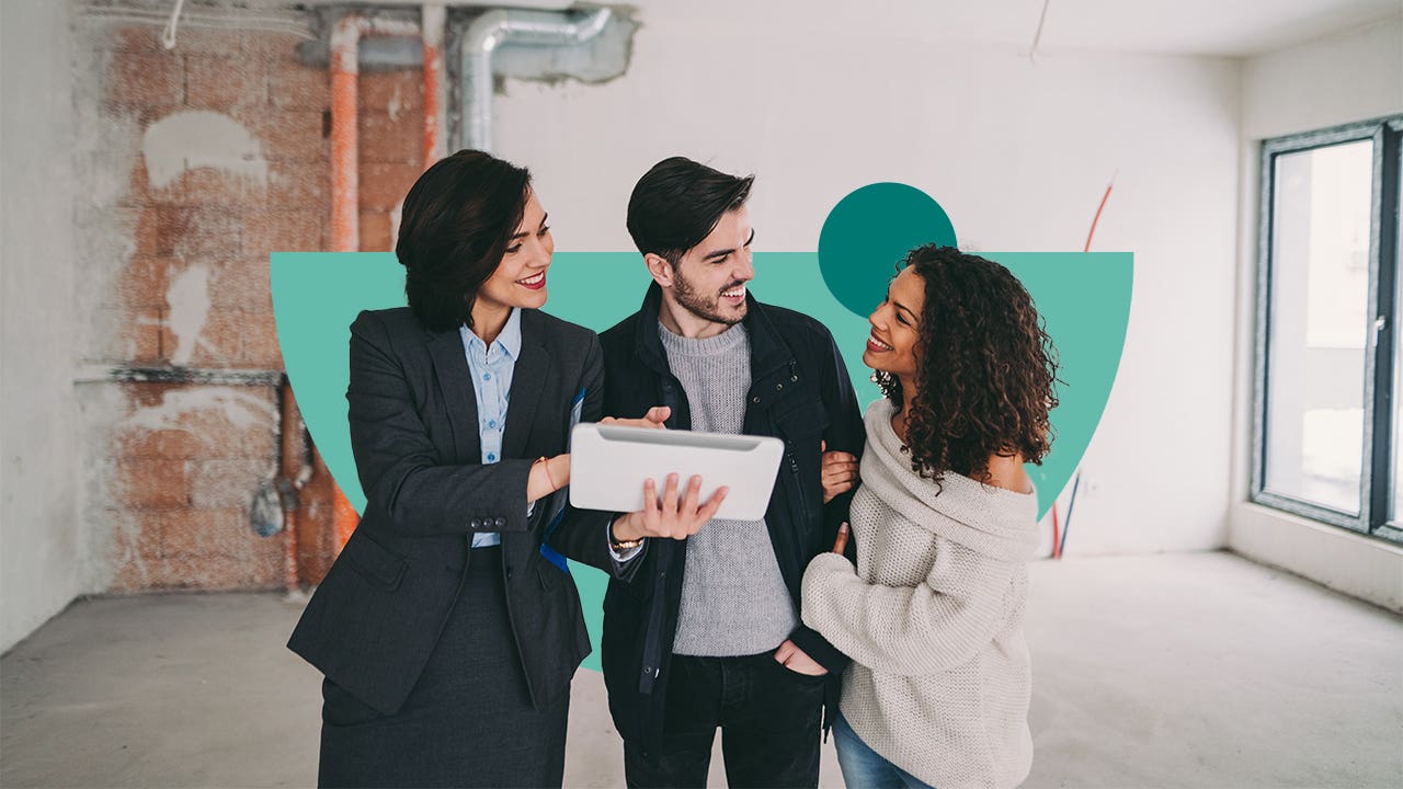 A couple speaking with an expert about renters insurance