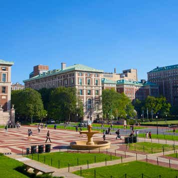 Plaza and lawns looking southeast from near Low Memorial Hall, Columbia University, towards Kent and Hamilton, Upper West Side, New York, NY, USA