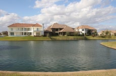 Suburn homes near a lake
