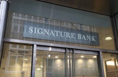 Signature Bank front of building