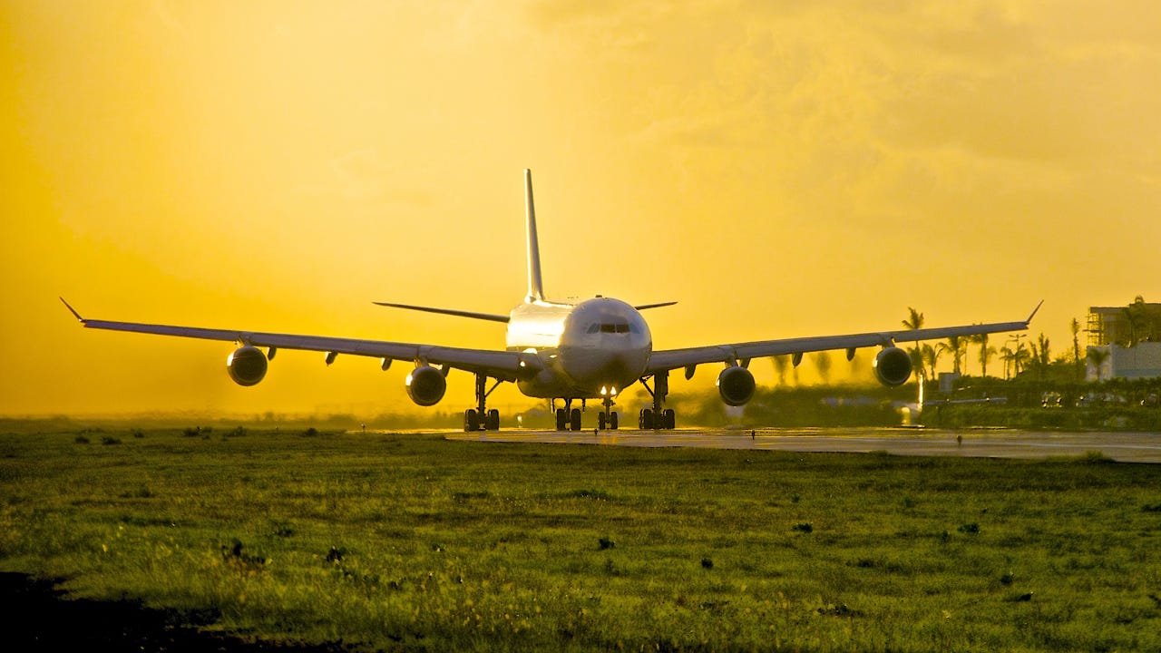 Air France A340 departing PJIA at Sunset