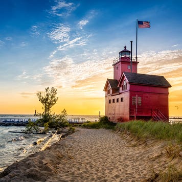 "big red" lighthouse holland, mi - michigan housing market