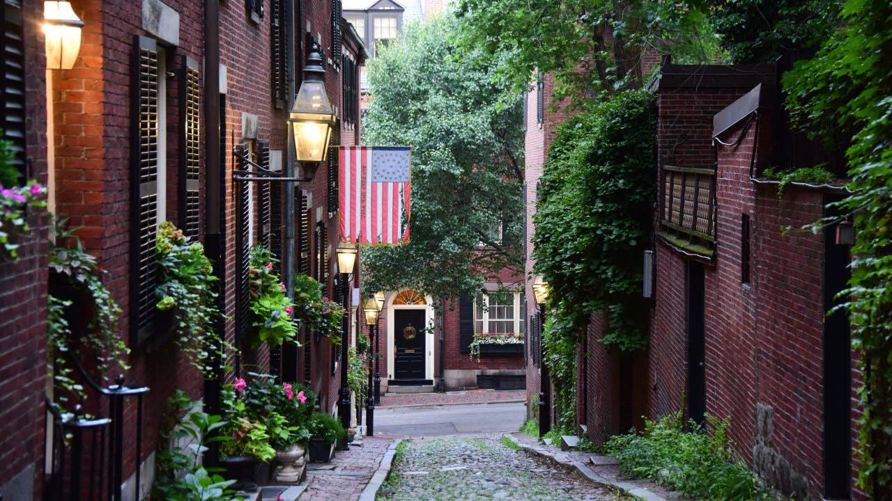 Beacon Hill: The oldest historic district in Boston - Buying, News -   Real Estate