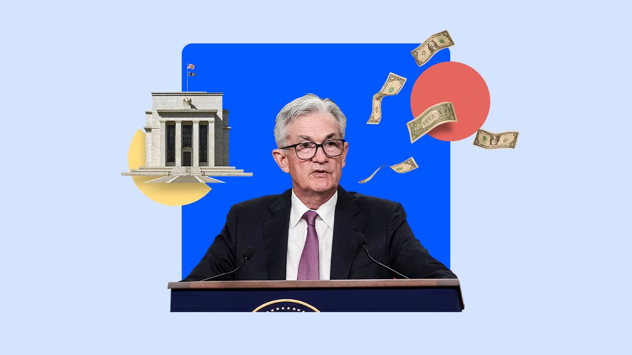 Jerome Powell speaking at a podium