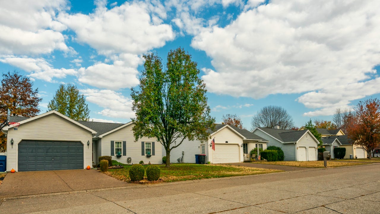 Exterior of ranch houses in a neighborhood in Indiana, Midwest, USA