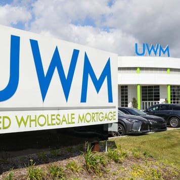 Front view of the UWM building