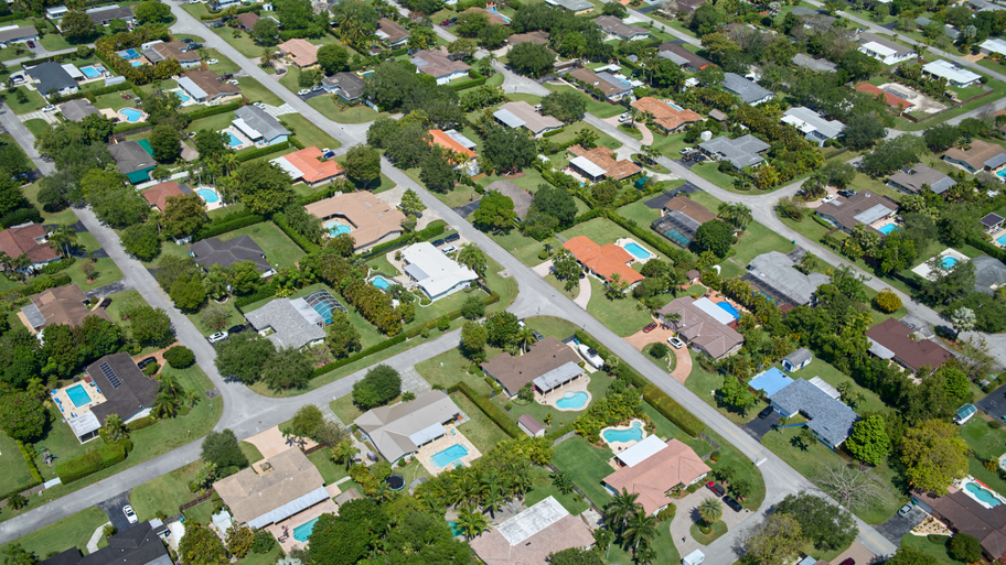 Lock-In Effect: Homeowners Cling To Lower Rates | Bankrate