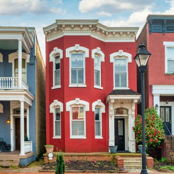 Colorful traditional houses in downtown Richmond, Virginia, USA.
