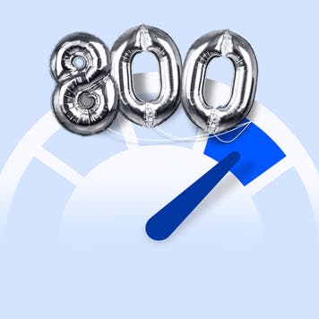 Silver balloons that spell out "800" centered above a white credit score scale with a light blue background.
