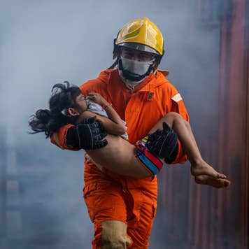 Firefighters save children.